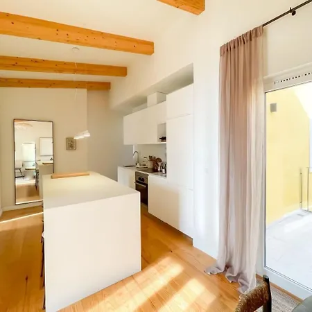 Likeathome With Swimming Pool! Apartmán